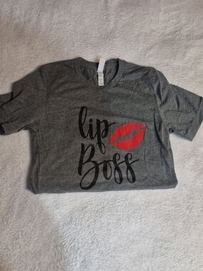 Lip Boss Graphic Tee - Dark Gray with Red Lip Print